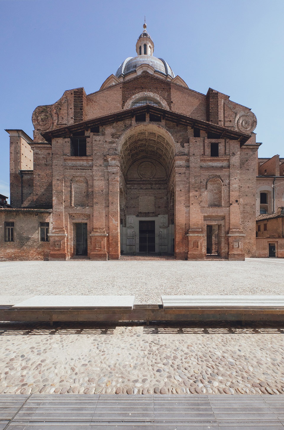 Riqualificazione Piazza L B Alberti by Archiplan Studio