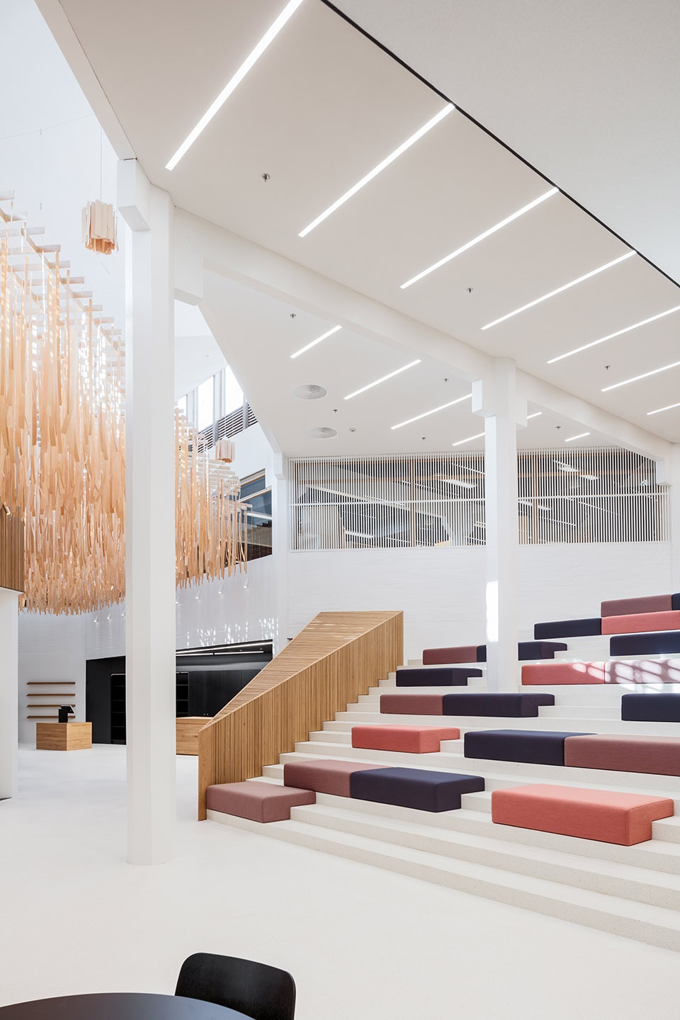 kirkkonummi library by jkmm architects