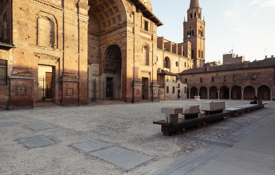 Riqualificazione Piazza L B Alberti by Archiplan Studio