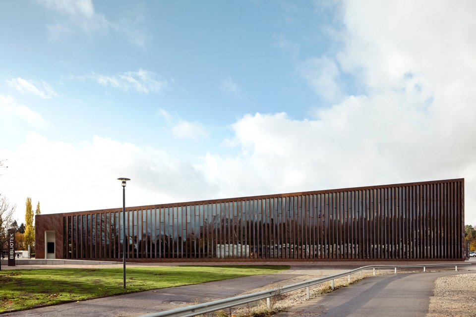 kirkkonummi library by jkmm architects