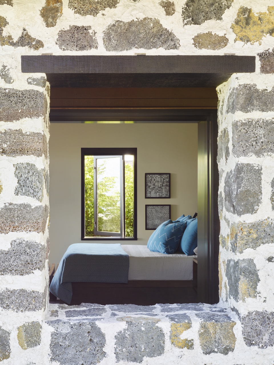makani eka house by walker warner architects