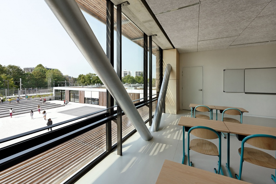 school center and leisure activity center in antony by dietmar feichtinger architectes