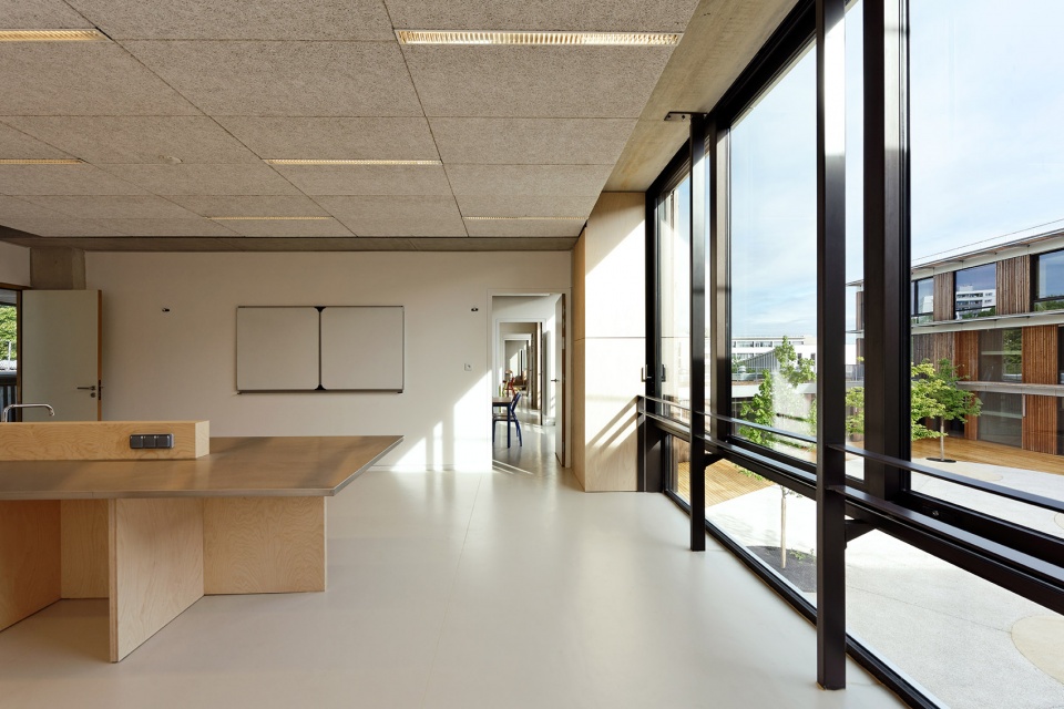 school center and leisure activity center in antony by dietmar feichtinger architectes