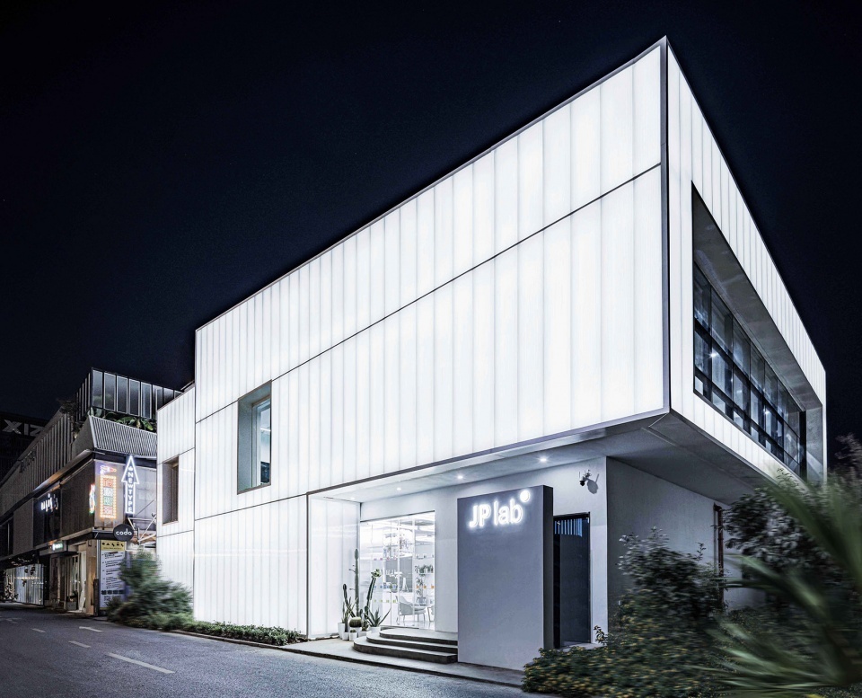 archive Polycarbonate 1