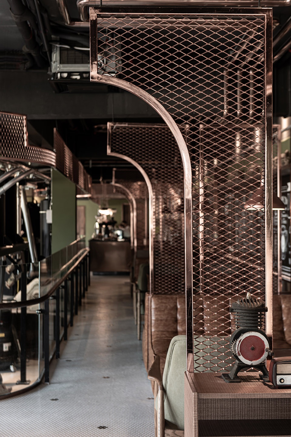 Iron flower Coffee Factory slow coral