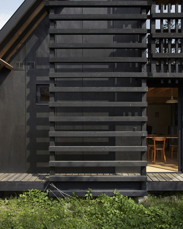 The House between the Walls arba