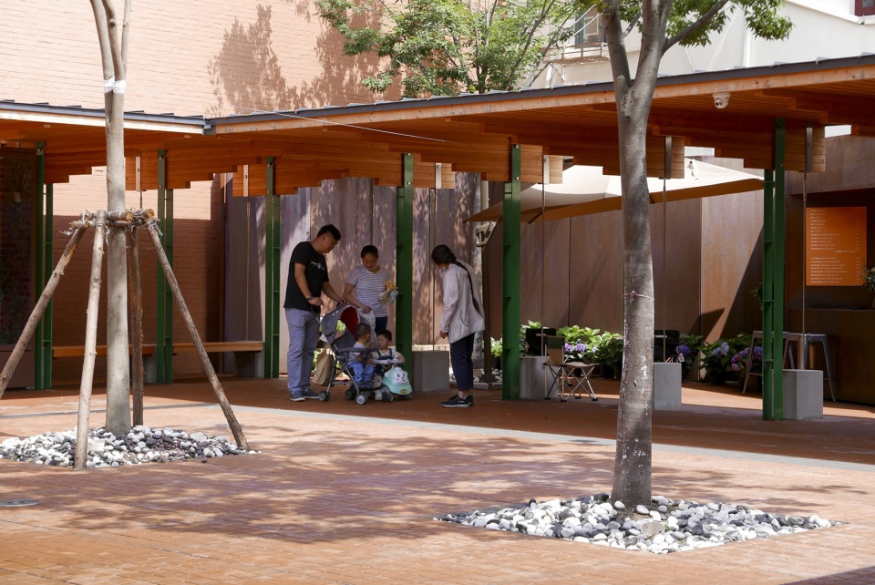 Pocket Plaza Atelier Archmixing