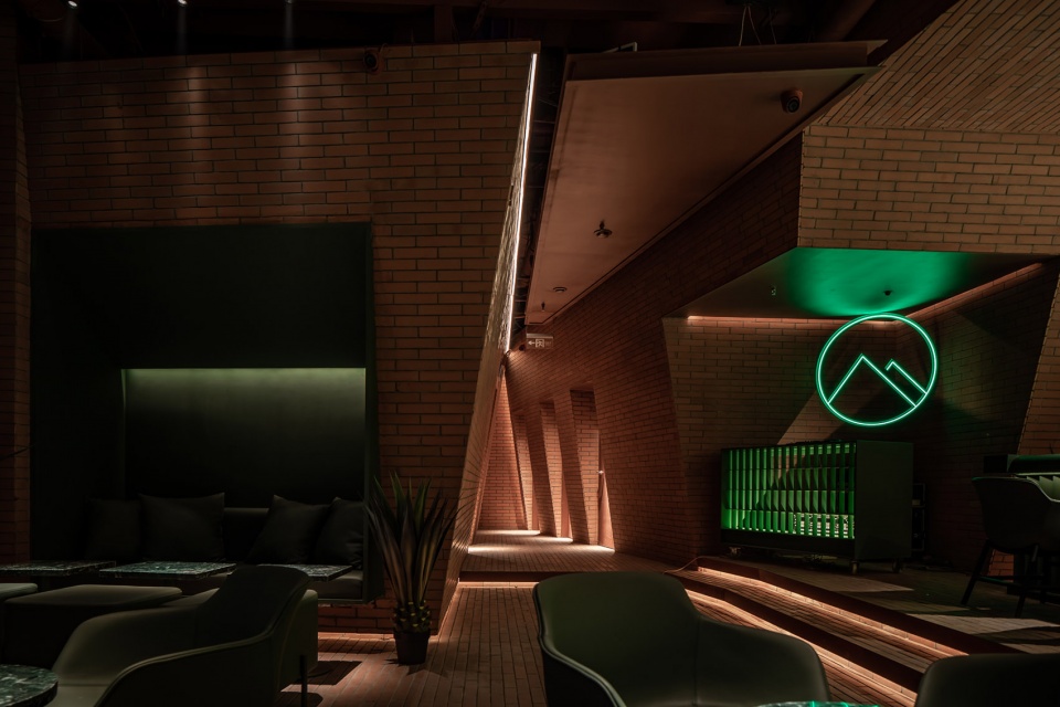 summit bar china by triostudio