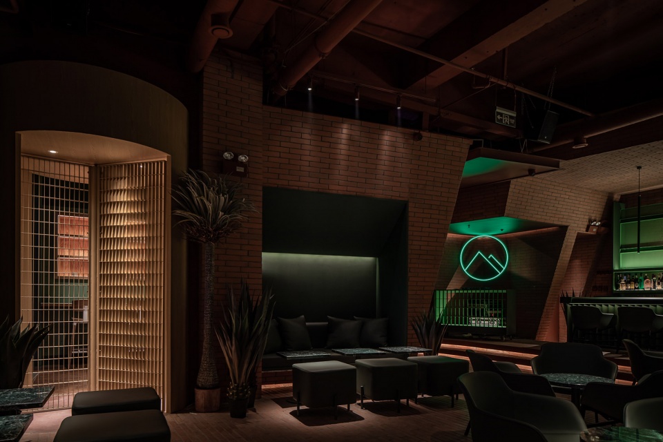 summit bar china by triostudio