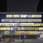 X-FIT运动俱乐部 / VOX Architects