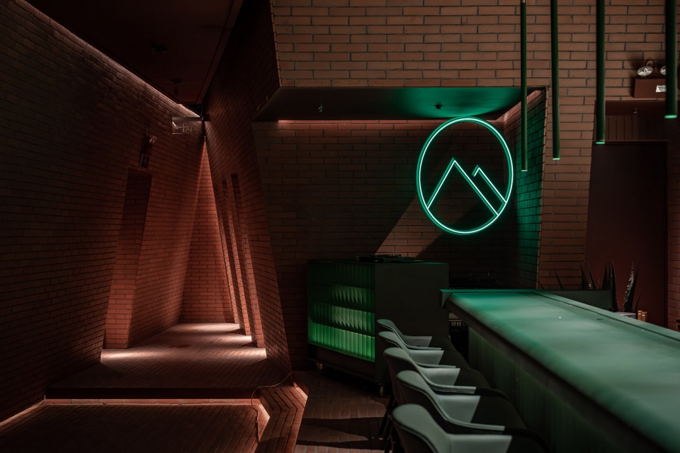 summit bar china by triostudio