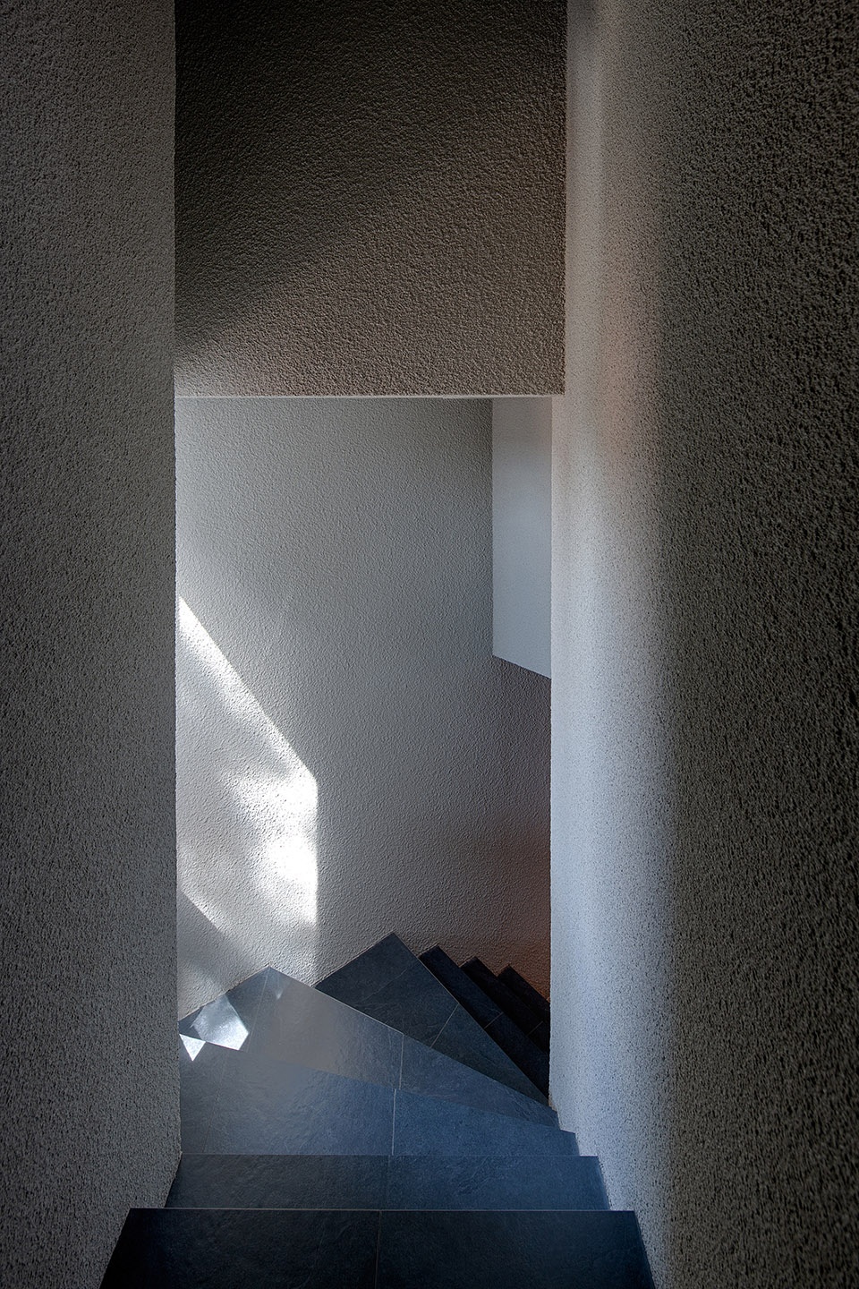 milmila 100A associates