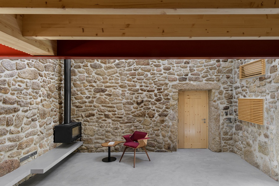 rural house lisbon by hbg arquitectos