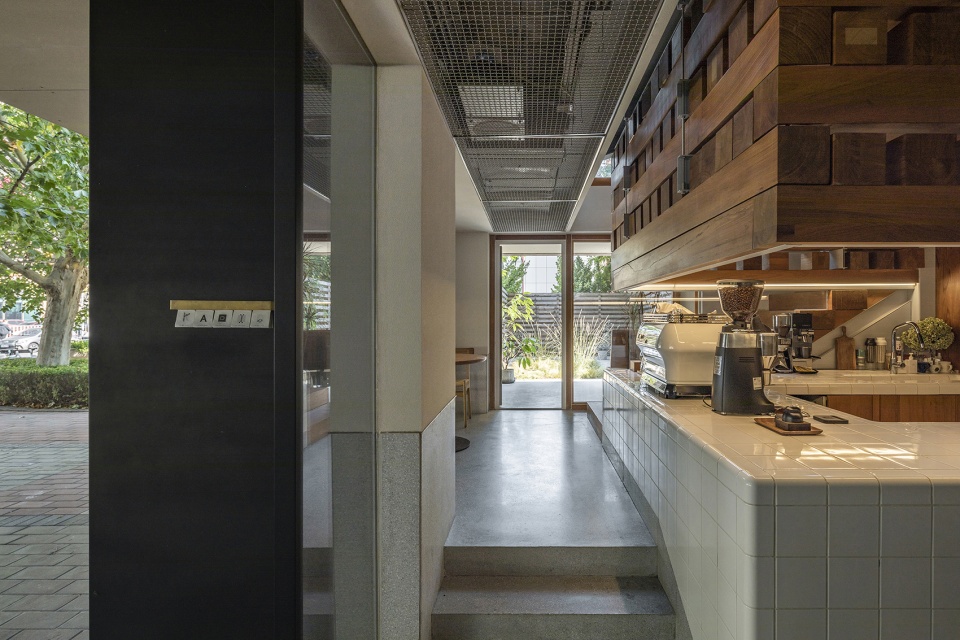 the radio coffee china by spacestation