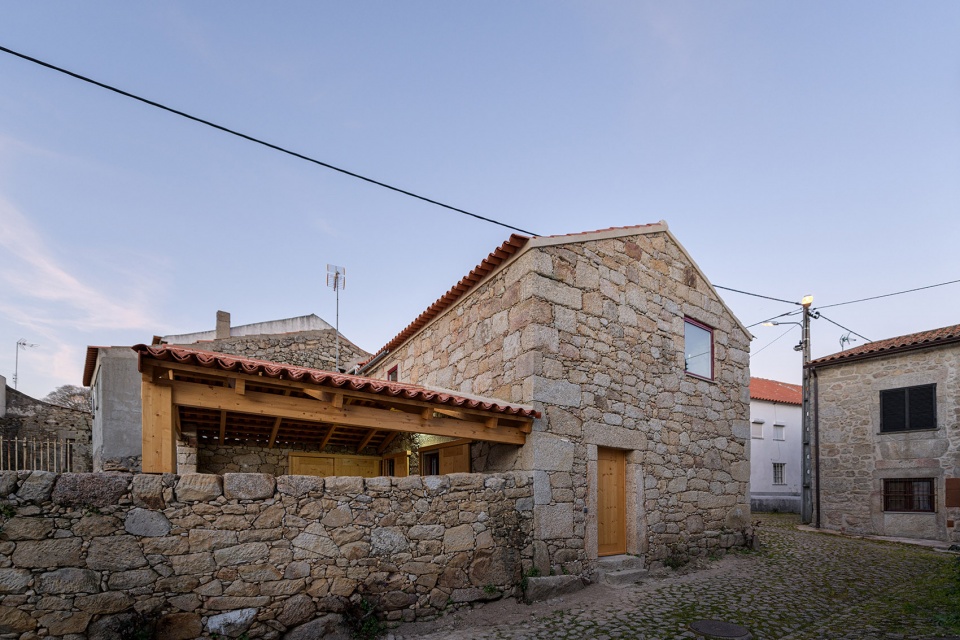 rural house lisbon by hbg arquitectos