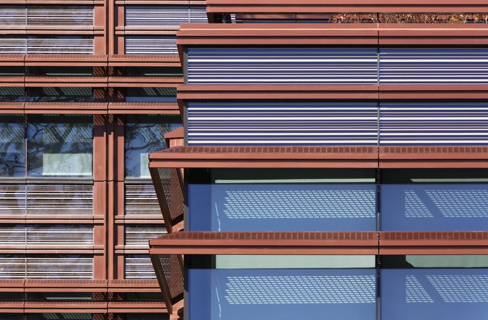 Yale Science Building by Pelli Clarke Pelli Architects