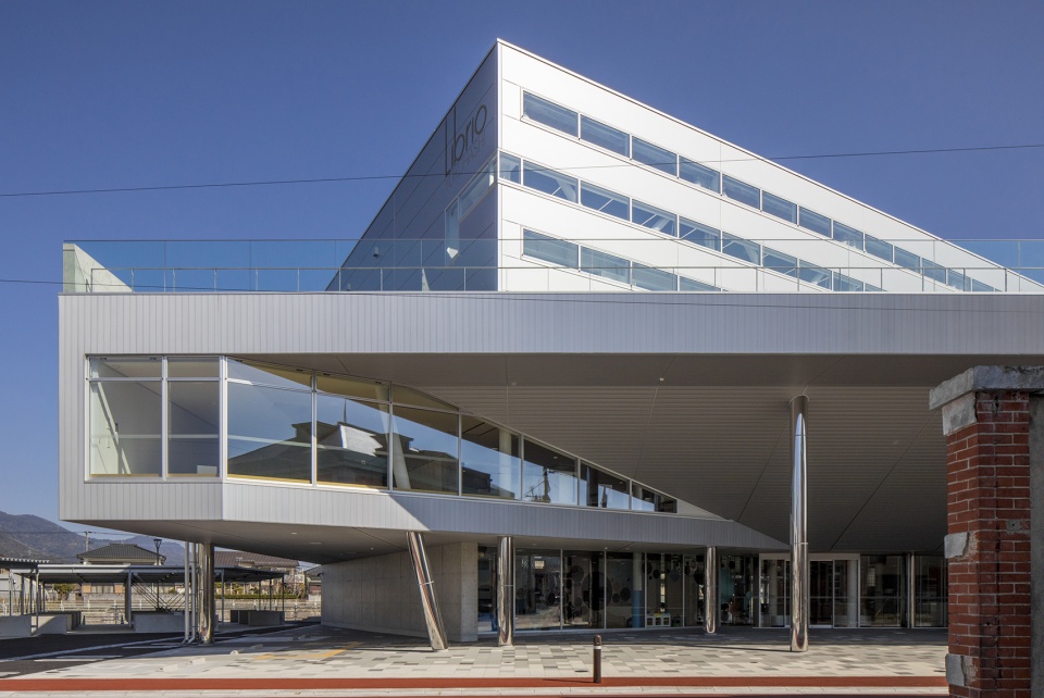 librio yukuhashi libaray by mikami architects