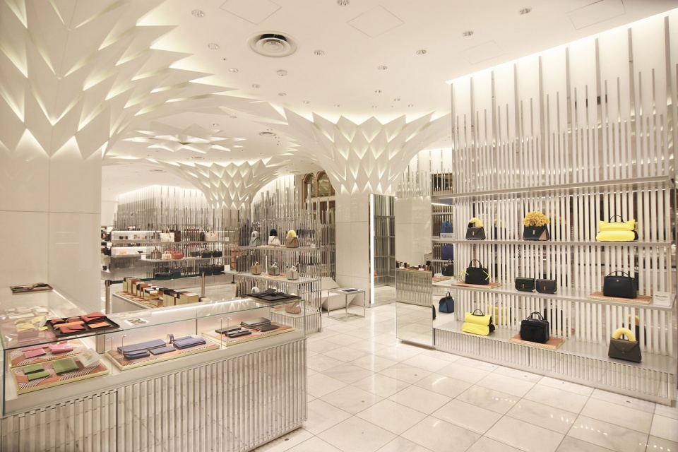 Nihombashi Mitsukoshi Main Store by Kengo Kuma and Associates