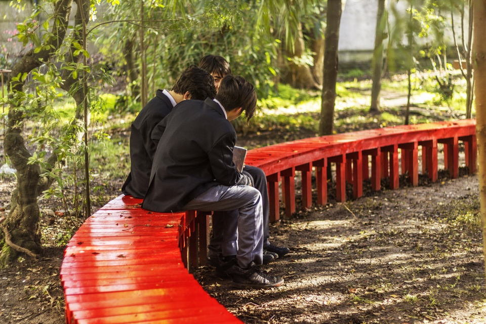 Infinity Bench by Azócar Catrón