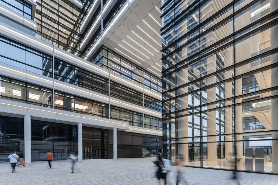 Modern office design for vip com China by gmp