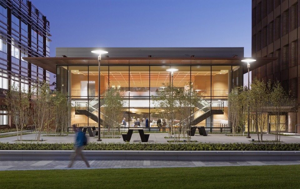Yale Science Building by Pelli Clarke Pelli Architects