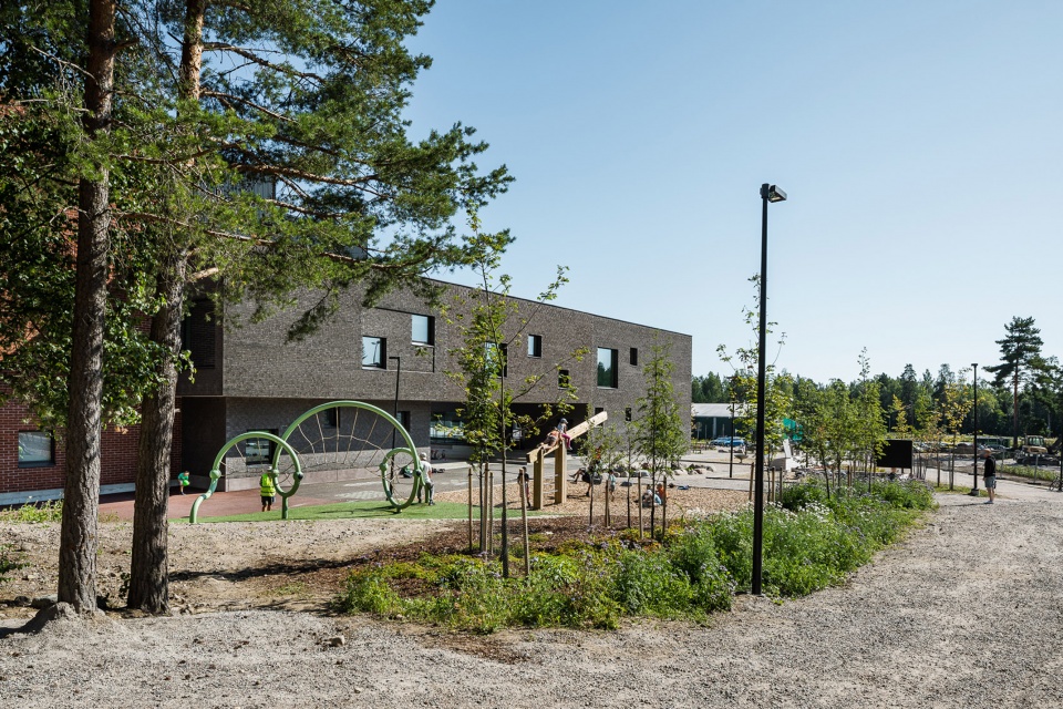 Sipoonlahti school extension Tandem by Architects Rudanko Kankkunen AFKS