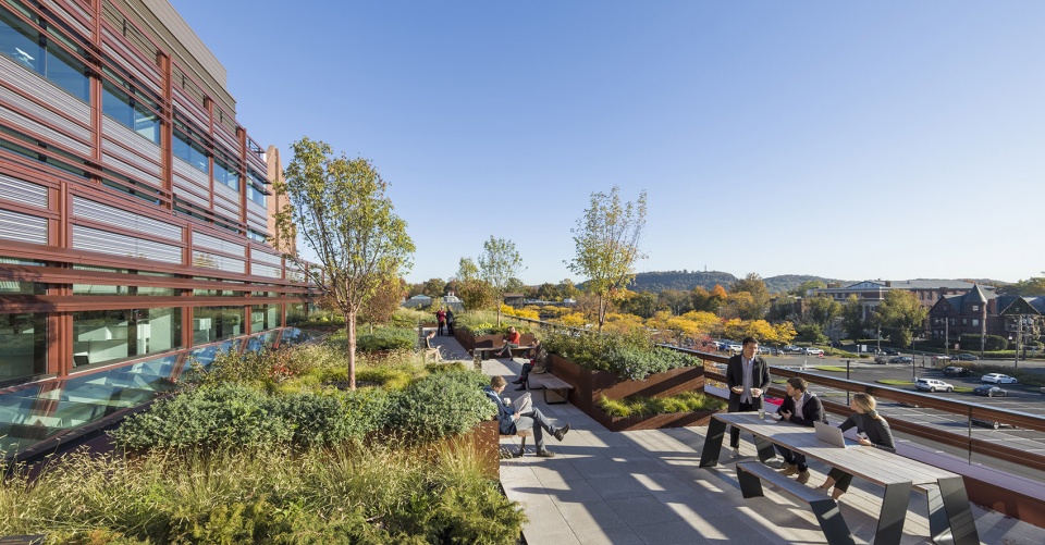 Yale Science Building by Pelli Clarke Pelli Architects