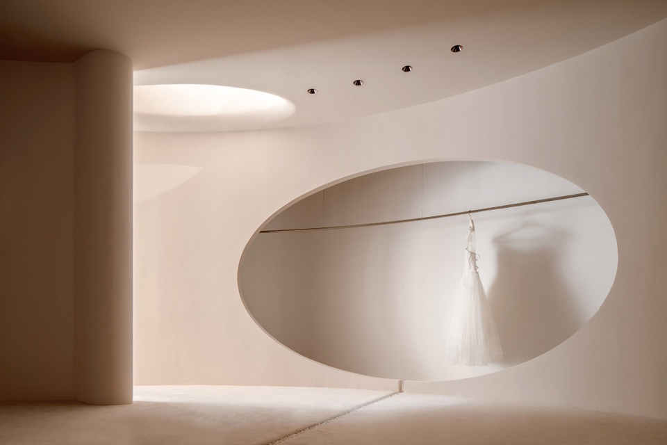 MGIR BRIDAL China by AW DESIGN STUDIO