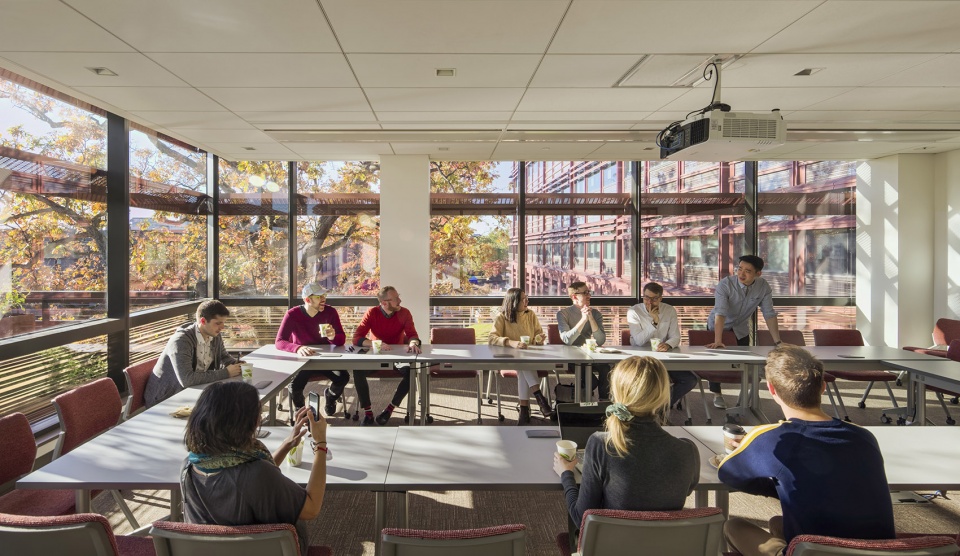 Yale Science Building by Pelli Clarke Pelli Architects