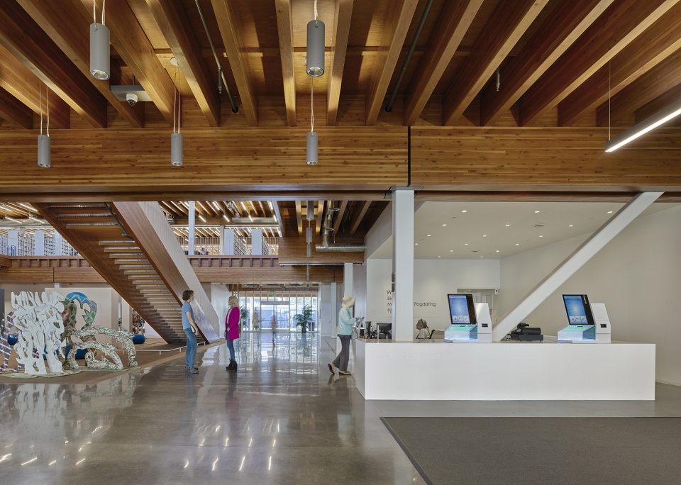 Billie Jean King Main Library by SOM