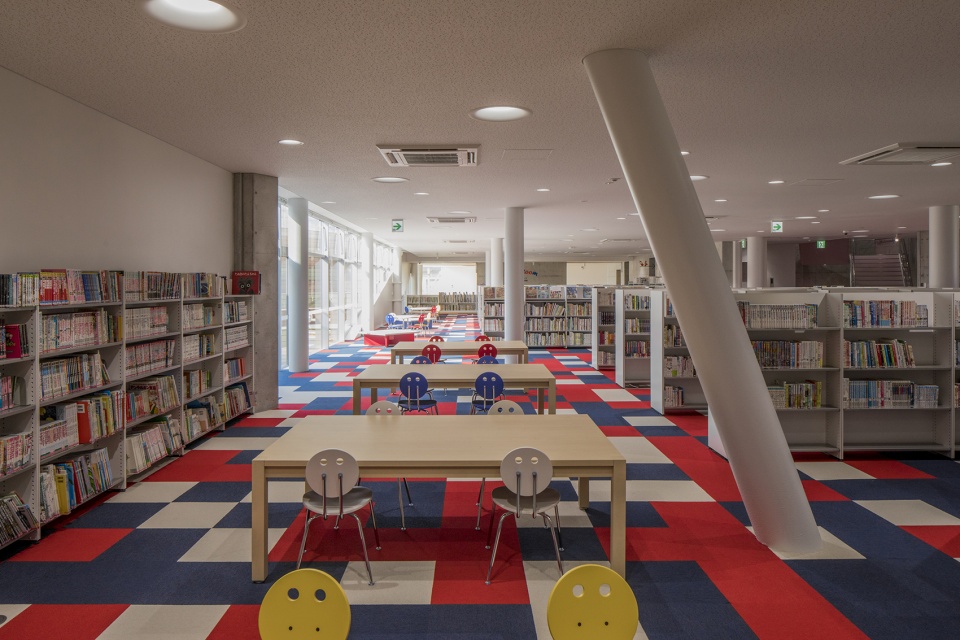 librio yukuhashi libaray by mikami architects