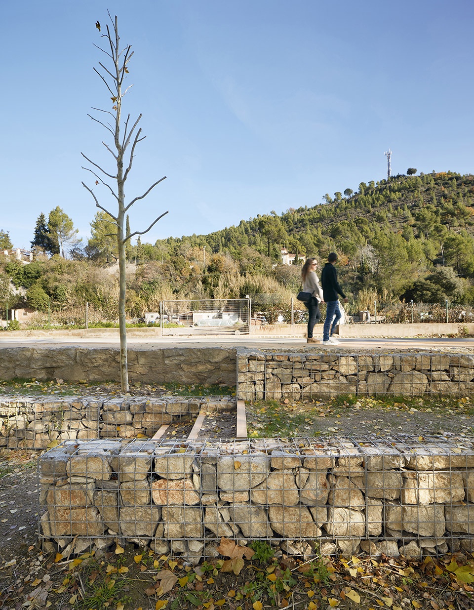 landscape regeneration of cami de cabrianes by estudi08014