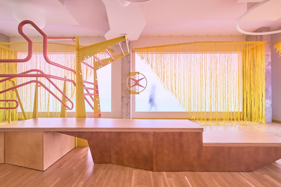 nexus8 traumatology clinic by magicarch