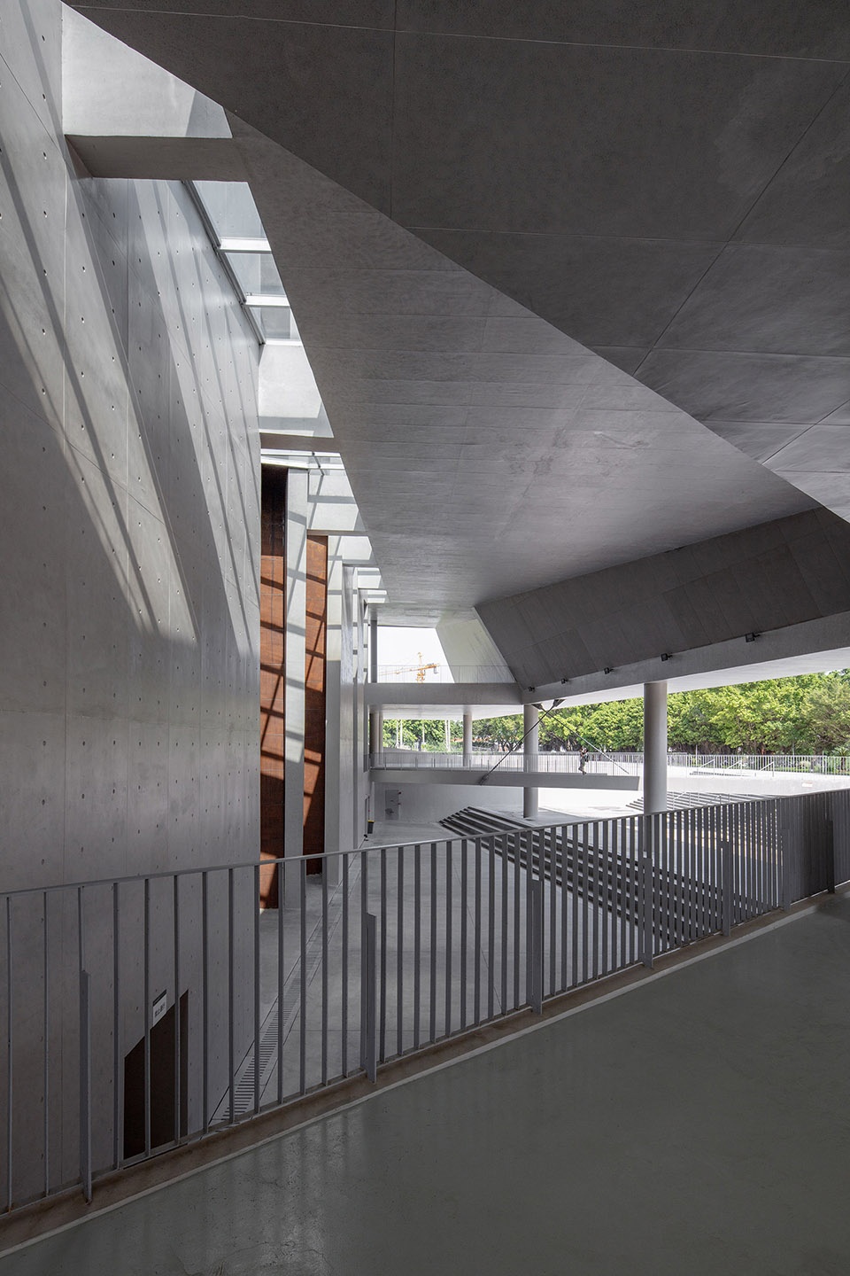 gymnasium in zhuhai campus sun yat sen university china by biadsc