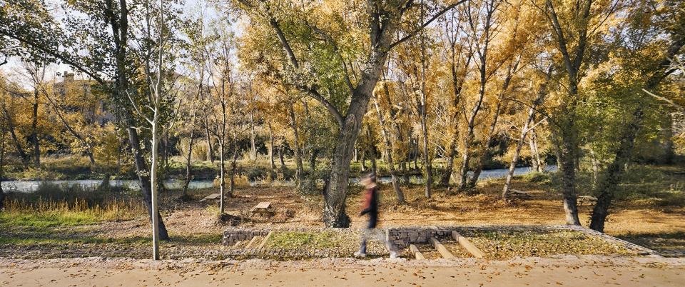 landscape regeneration of cami de cabrianes by estudi08014