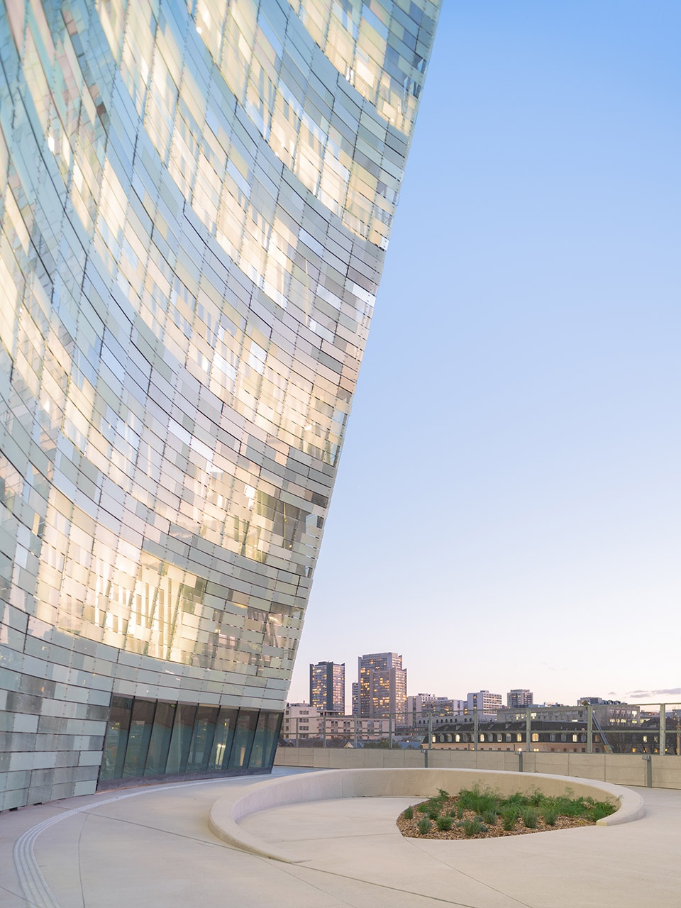 le monde group headquarters by snohetta