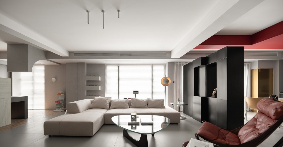 Apartment with free plan and fluent space DNA Architects
