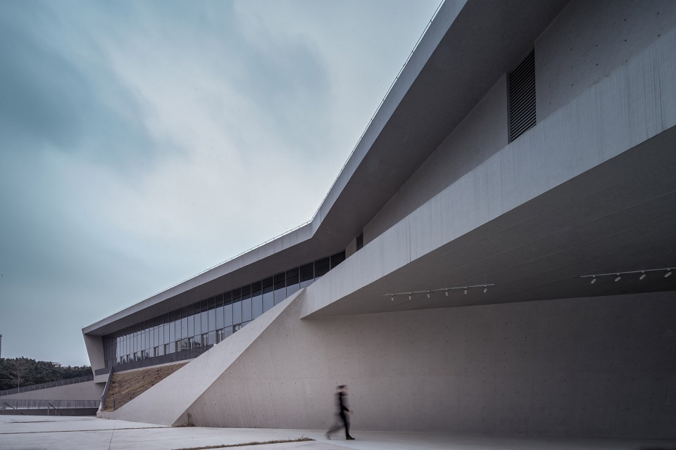 gymnasium in zhuhai campus sun yat sen university china by biadsc
