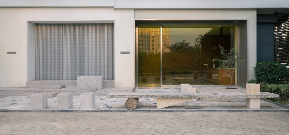 DSC select store Say Architects