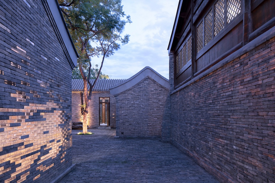 Time Shard Chinese Opera Base in the Qingyun Hutong Origin Architect