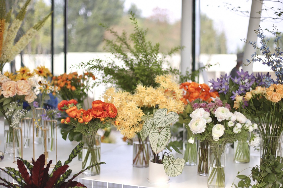 Cloud Flowers Cafe SWS Group