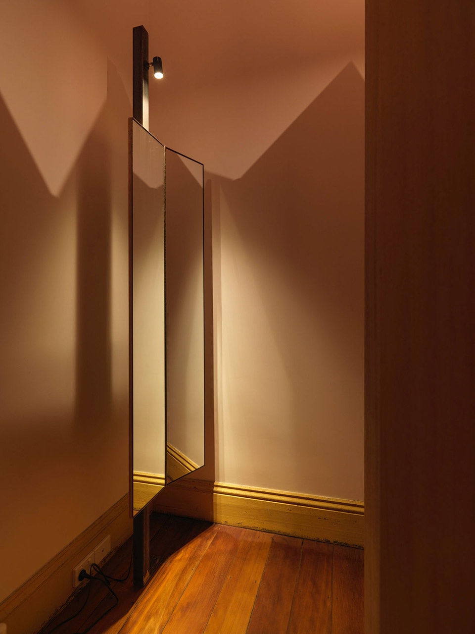 arnold street house princes hill by robert simeoni architects