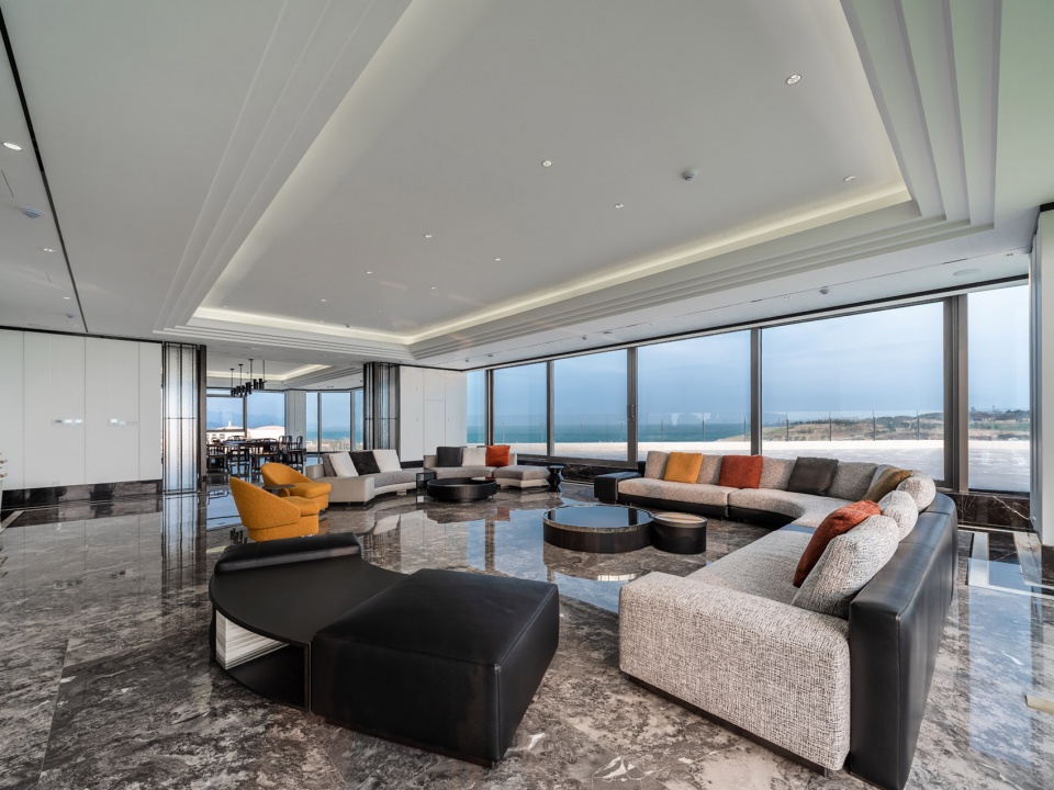 Shandong CIFI Rencent Center 020