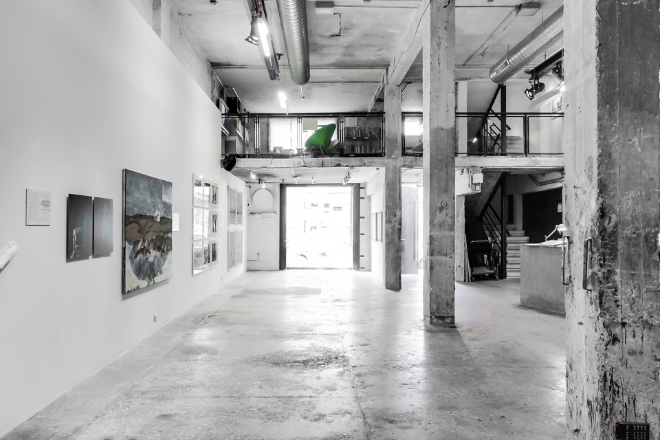 contemporary art gallery by a lerman architects
