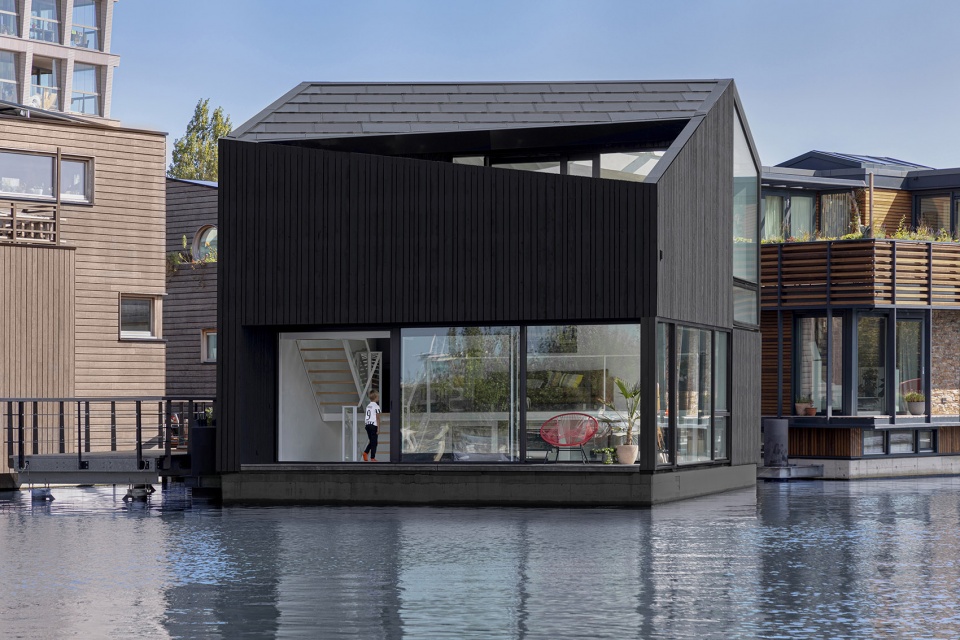 Floating Home by i29