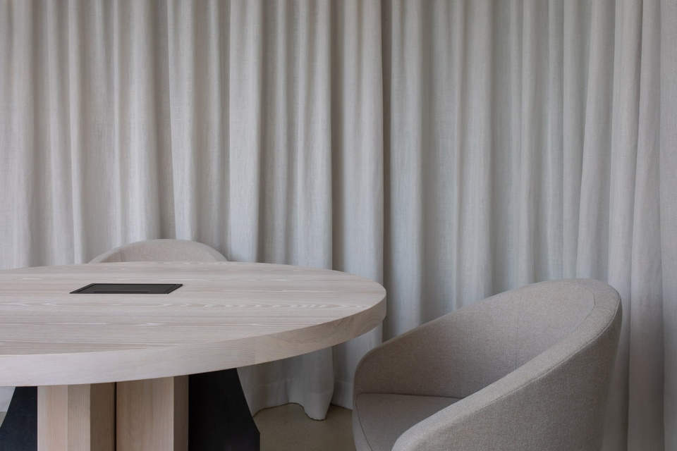 Audemars Piguet Miami Office by Studio Galeon