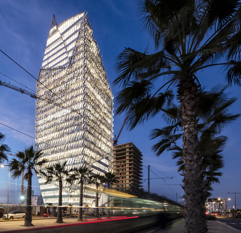 Casablanca Finance City Tower by Morphosis