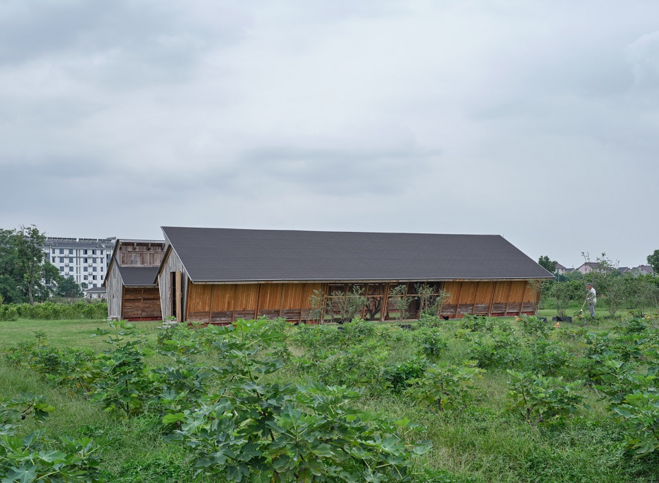 naera hotel chicken coop china by leeko studio