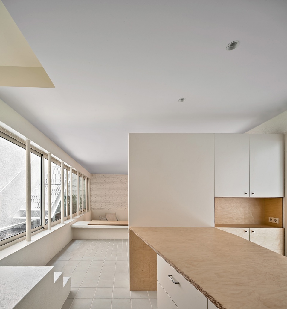 renovation of el farro by amoo