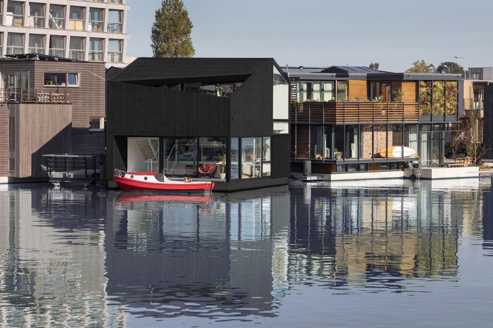 Floating Home by i29